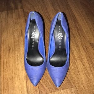 Rock & Republic Blue Heels